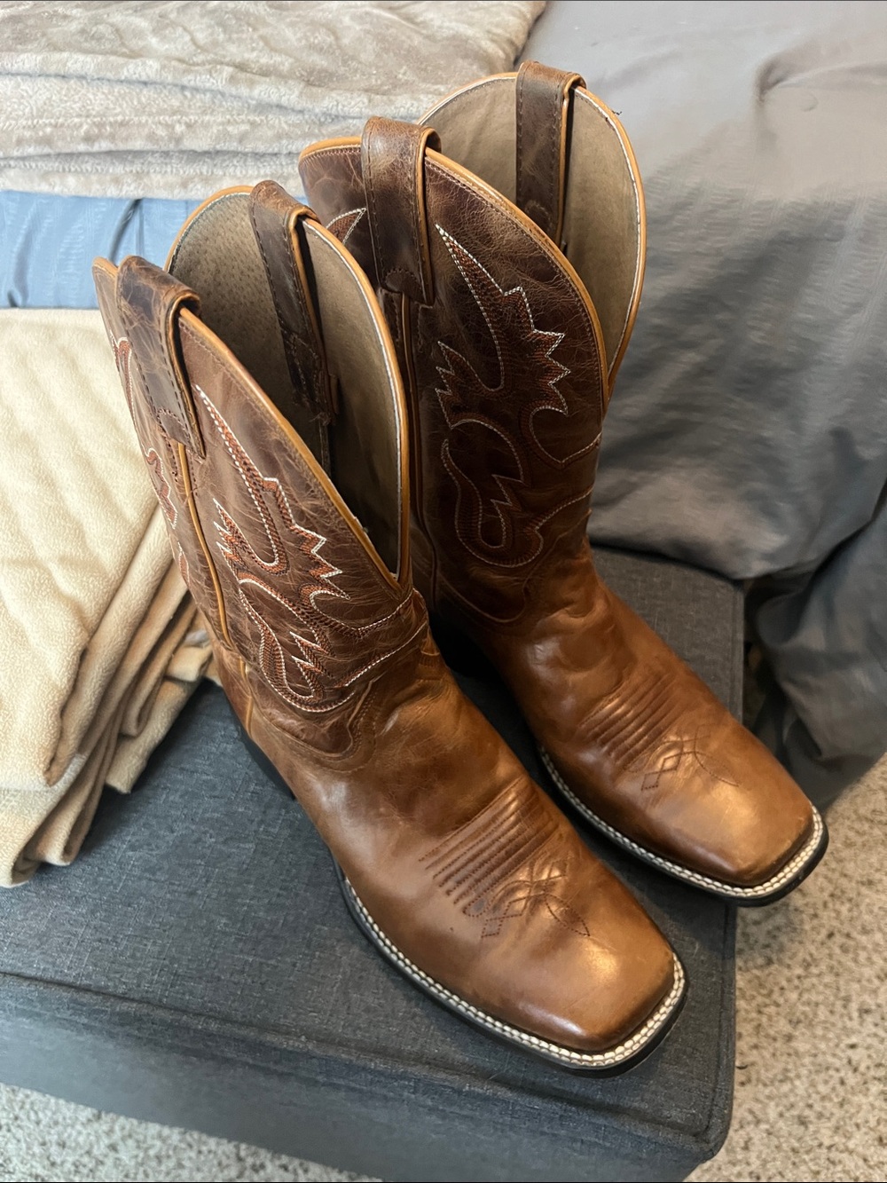 Men's Classic Brown Leather Western Cowboy Boots - Pull-On Style